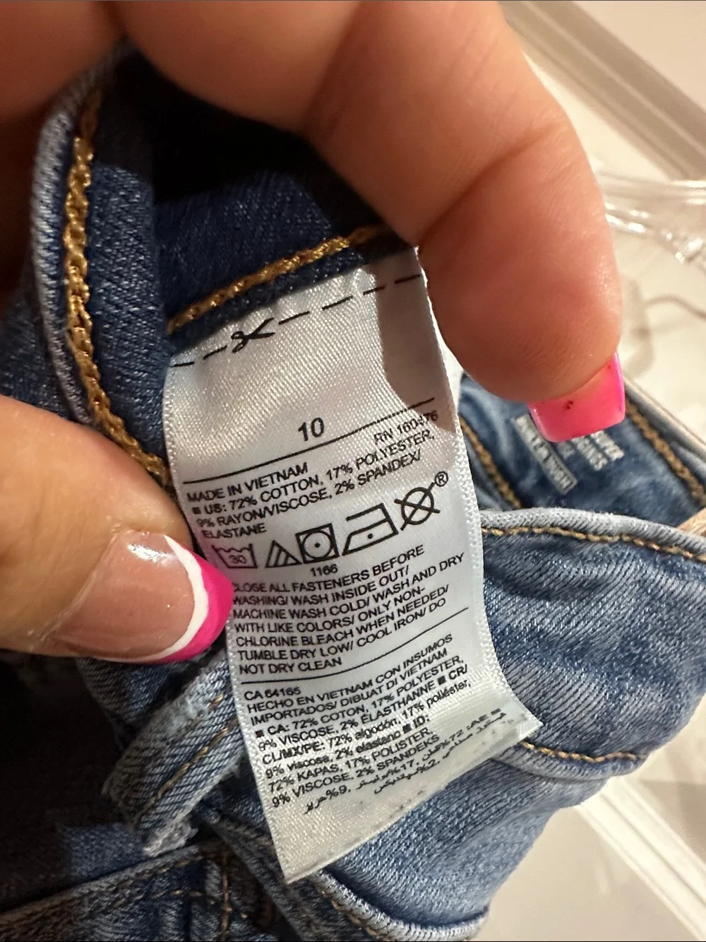 NWOT Kids Old Navy Distressed Skinny Jeans - Blue size 10
